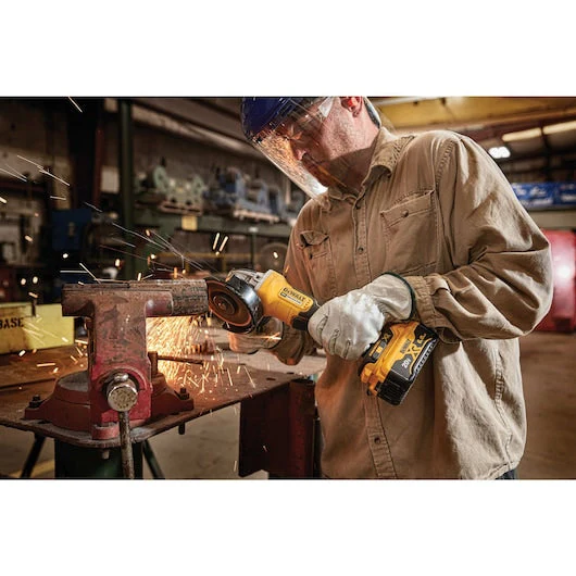 DeWalt 20V MAX* XR® Paddle Switch Small Angle Grinder Kit with Kickback Break™ - Image 4