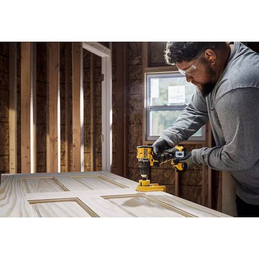 Dewalt DCD794D1 ATOMIC™ 20V MAX* Brushless Cordless Drill/Driver Kit - Image 4