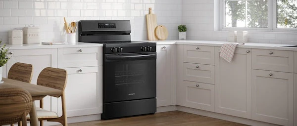 Frigidaire 30" Electric Range with Steam Clean - Image 4