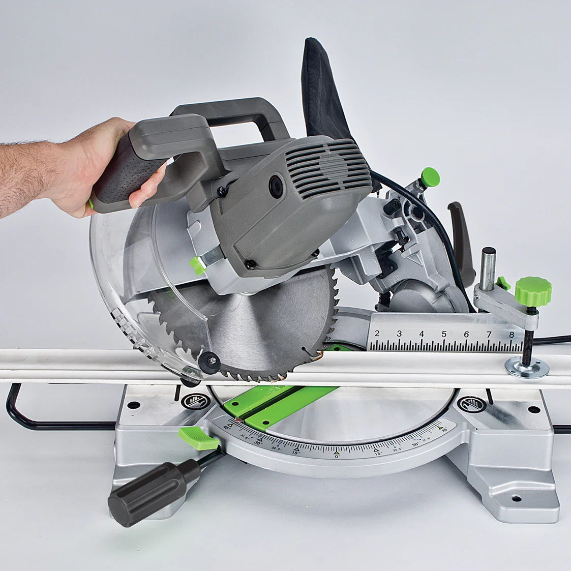 Genesis 15 AMP 10″ Compound Miter Saw With Laser - Image 3