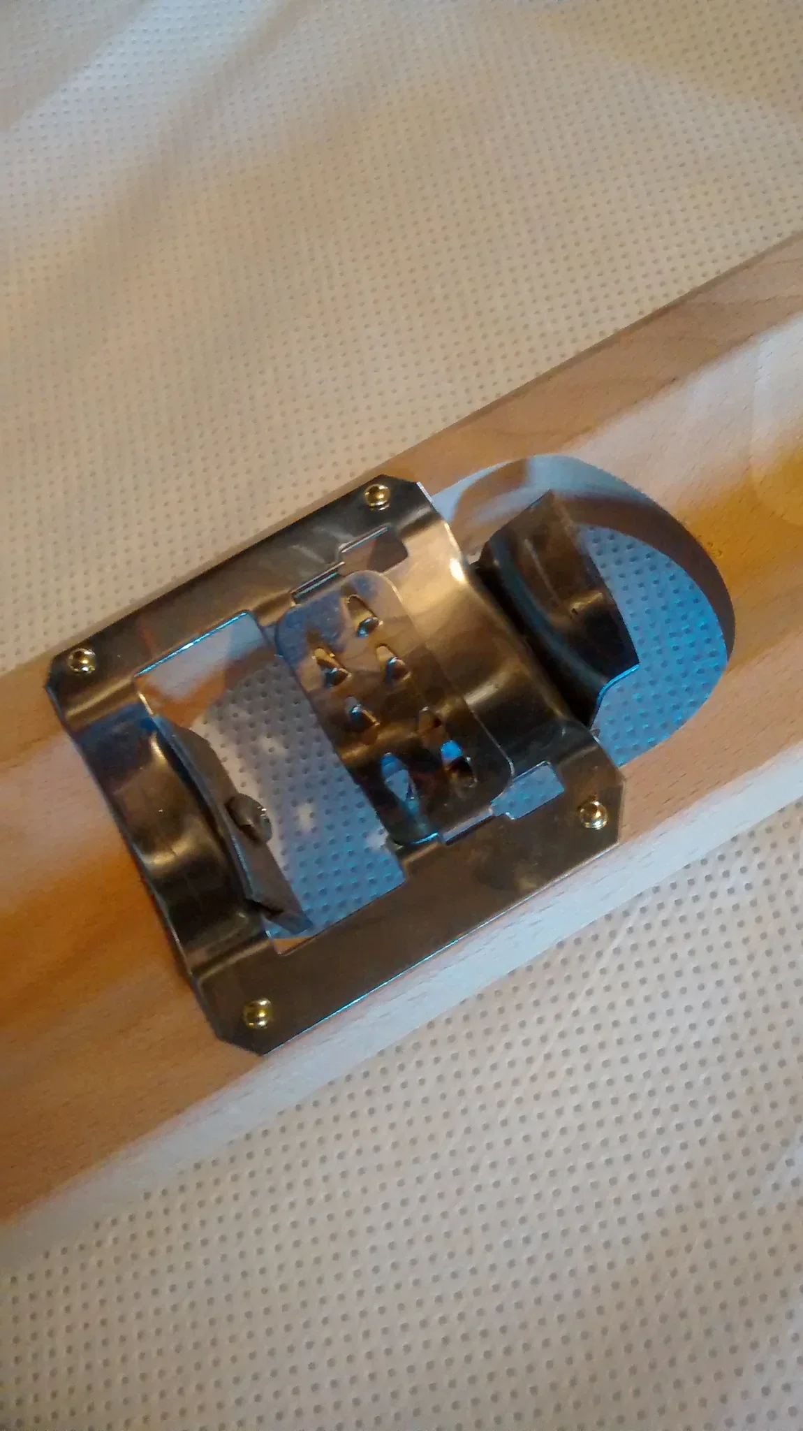Lee Manufacturing Wooden Corn Cutter and Creamer - Image 4