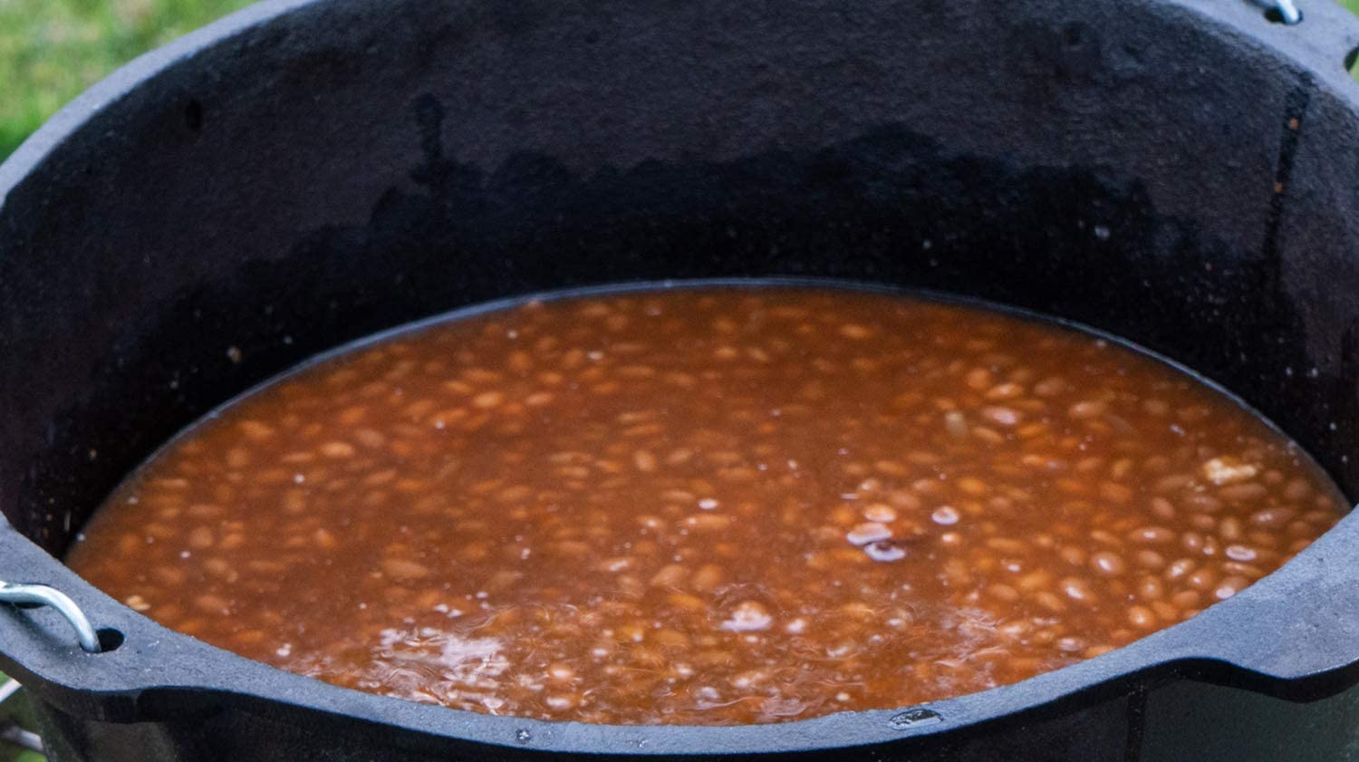 Metal King Pre-Seasoned Cast Iron Dutch Oven - Image 4