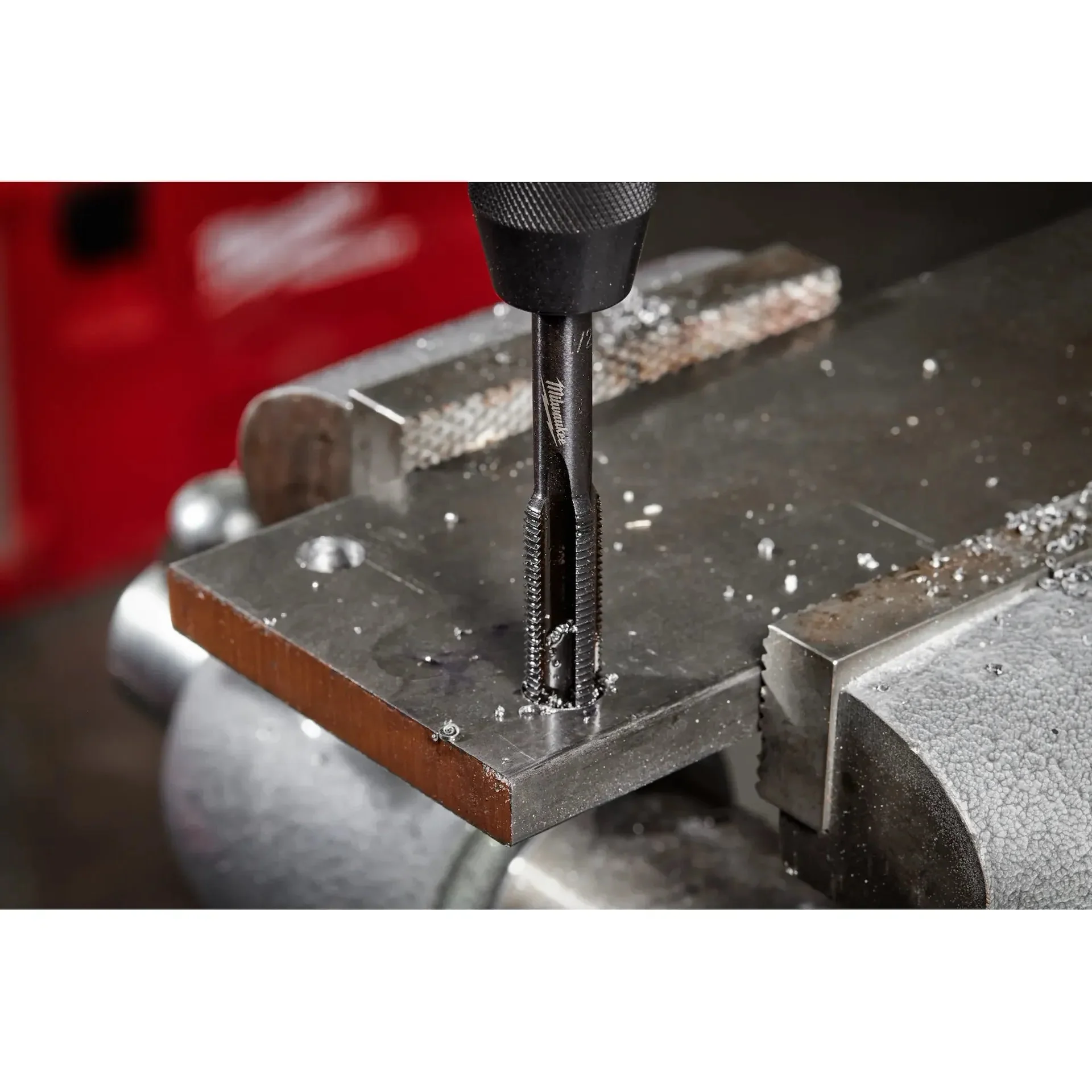 MILWAUKEE® Straight Flute Plug Tap & Drill Bit - Image 7