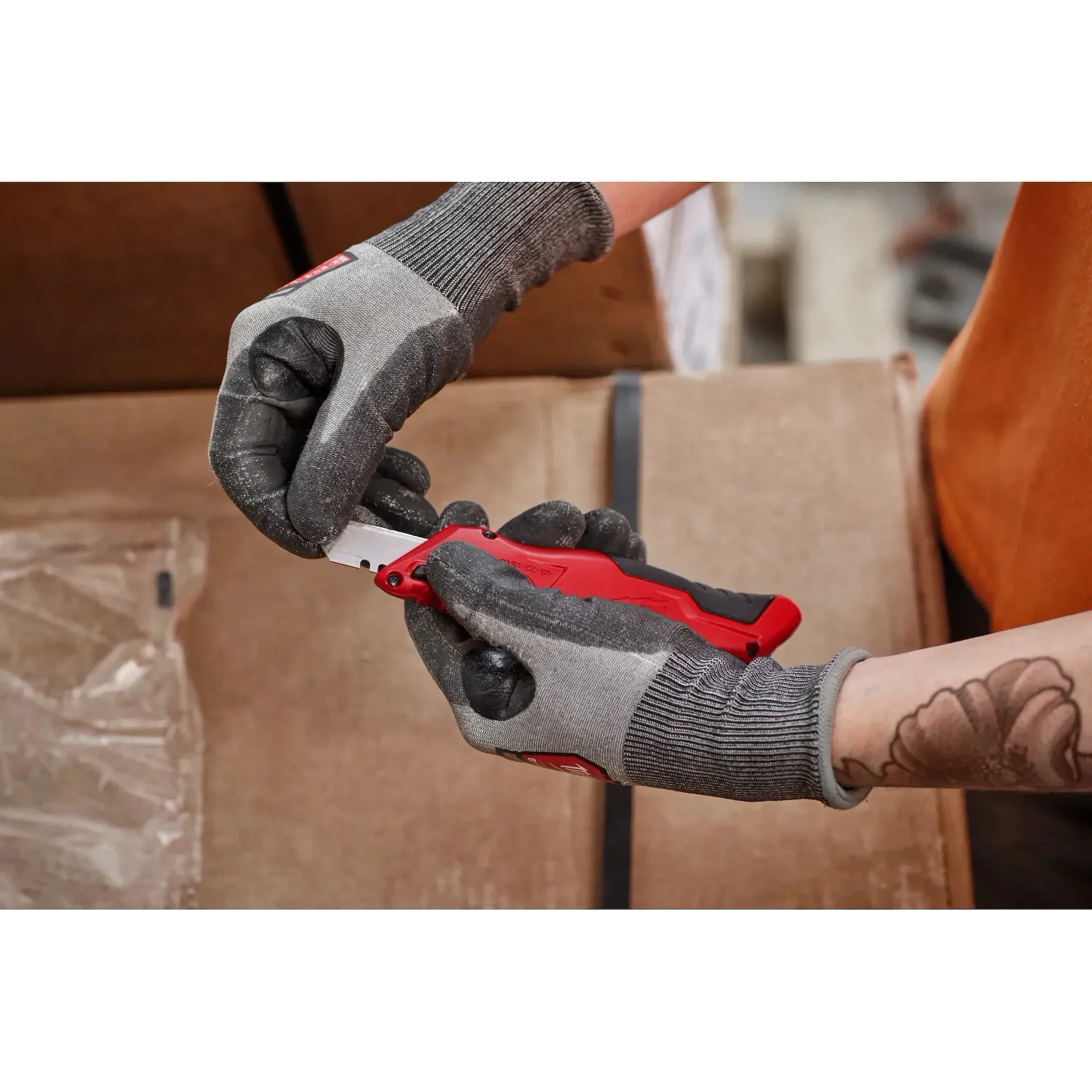 Milwaukee Side Sliding Utility Knife - Image 7