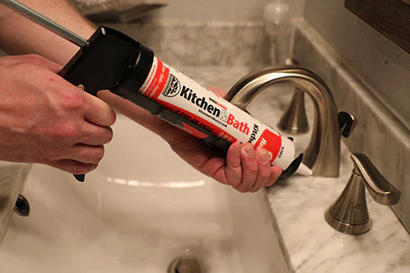 Red Devil Kitchen & Bath Siliconized Acrylic Sealant - Image 2