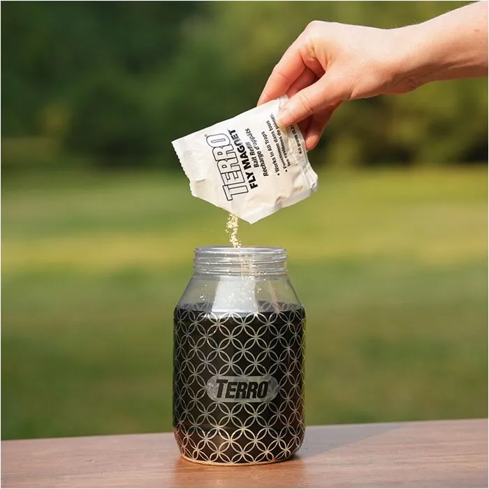 TERRO® Fly Magnet® Replacement Bait - Image 4
